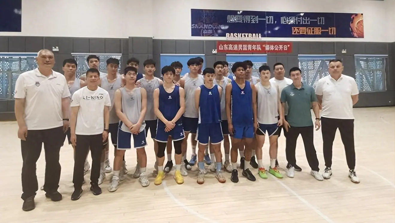 不再大名单, div 不再大名单, div